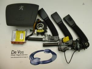 Gebruikte Airbag Set + Module Peugeot Boxer Prijs € 550,00 Margeregeling aangeboden door De Vos Onderdelen