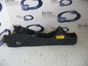 Begagnade Mittkonsol Citroen C3 Pris € 45,00 Marginaltabell erbjuds av De Vos Onderdelen