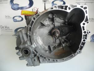 Gebruikte Versnellingsbak Peugeot 307 Prijs € 550,00 Margeregeling aangeboden door De Vos Onderdelen