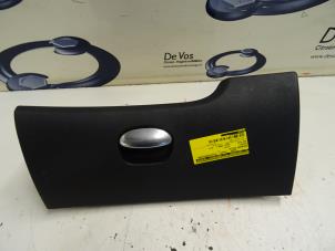 Gebruikte Dashboardkastje Peugeot 206+ (2L/M) 1.4 XS Prijs € 70,00 Margeregeling aangeboden door De Vos Onderdelen