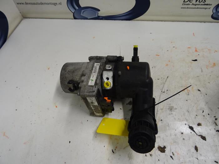 Servostyrningspump från en Peugeot 508 2012