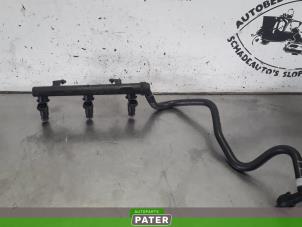 Gebruikte Injector brug Volkswagen Up! (121) 1.0 12V 60 Prijs € 78,75 Margeregeling aangeboden door Autoparts Pater