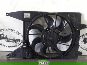 Używane Wentylator Dacia Sandero I (BS) 1.2 16V Cena € 36,75 Procedura marży oferowane przez Autoparts Pater