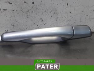 Begagnade Dörrhandtag, 4-dörrars, vänster bak Mitsubishi Outlander (CU) 2.0 16V 4x2 Pris € 26,25 Marginaltabell erbjuds av Autoparts Pater