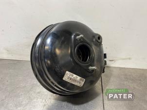 Gebruikte Rembekrachtiger Volkswagen Touareg (7PA/PH) 3.0 TDI V6 24V BlueMotion Technology DPF Prijs € 31,50 Margeregeling aangeboden door Autoparts Pater