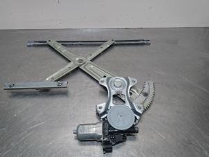 Begagnade Fönstermekanism, 4-dörrars, höger fram Daihatsu Sirion 2 (M3) 1.3 16V DVVT Pris € 15,75 Marginaltabell erbjuds av Autoparts Pater