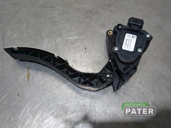 Gaspedal från en Renault Captur (2R) 0.9 Energy TCE 12V 2018