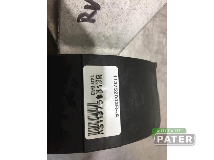 Motorfäste från en Renault Captur (2R) 0.9 Energy TCE 12V 2018