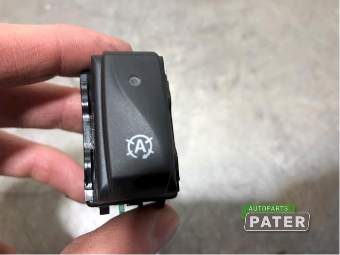 ASR-brytare från en Renault Captur (2R) 0.9 Energy TCE 12V 2018