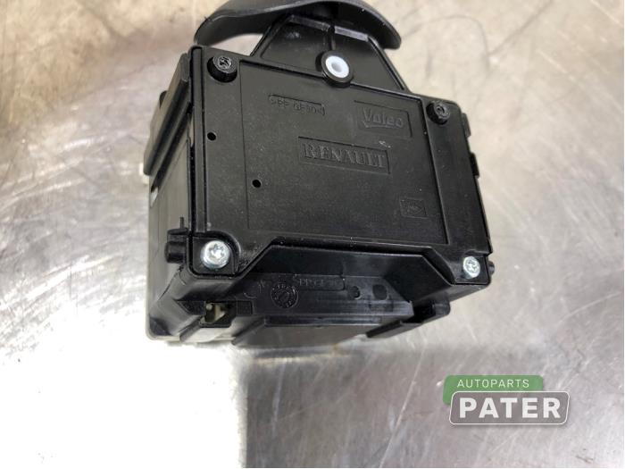 Torkarbrytare från en Renault Captur (2R) 0.9 Energy TCE 12V 2018