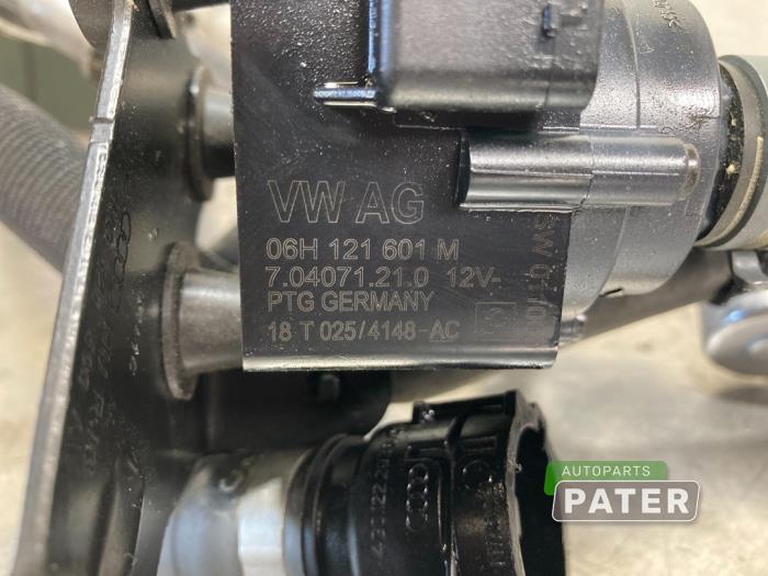 Elektrisk värmeventil från en Audi Q7 (4MB/4MG) 3.0 TDI V6 24V e-tron plug-in hybrid 2018