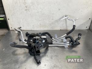 Begagnade Elektrisk värmeventil Audi Q7 (4MB/4MG) 3.0 TDI V6 24V e-tron plug-in hybrid Pris € 105,00 Marginaltabell erbjuds av Autoparts Pater