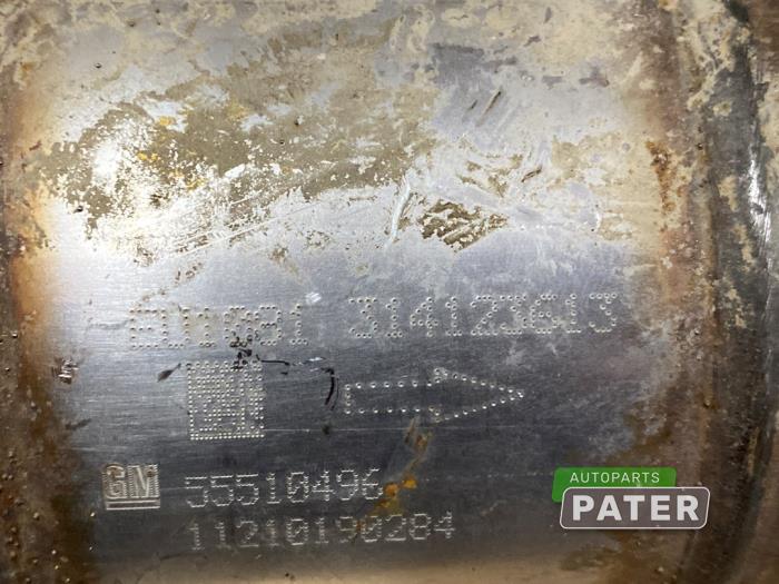 Katalytisk avgasrenare från en Opel Astra K Sports Tourer 1.5 CDTi 122 12V 2021