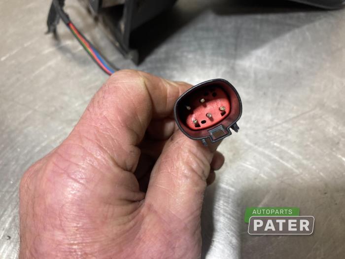 Skärmspegel, höger från en Ford Transit Connect 1.8 TDCi 90 DPF 2010