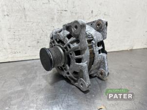 Gebruikte Dynamo Renault Captur (2R) 0.9 Energy TCE 12V Prijs € 42,00 Margeregeling aangeboden door Autoparts Pater