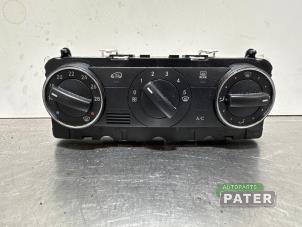 Begagnade Värmekontrollpanel Mercedes B (W245) 1.7 B-180 16V Pris € 42,00 Marginaltabell erbjuds av Autoparts Pater