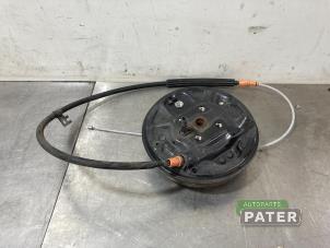 Gebruikte Wielnaaf achter Opel Corsa F (UB/UH/UP) 1.2 12V 75 Prijs € 68,25 Margeregeling aangeboden door Autoparts Pater
