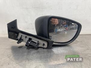 Begagnade Skärmspegel, höger Renault Zoé (AG) R110 Pris € 131,25 Marginaltabell erbjuds av Autoparts Pater