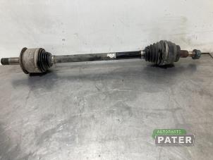 Begagnade Drivaxel, höger bak Mercedes V (447.8) 2.1 250 BlueTEC, 250 d 16V Pris € 82,58 Inklusive moms erbjuds av Autoparts Pater