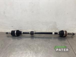 Używane Os napedowa lewy przód Toyota Yaris IV (P21/PA1/PH1) 1.5 12V VVT-i Cena € 315,00 Procedura marży oferowane przez Autoparts Pater