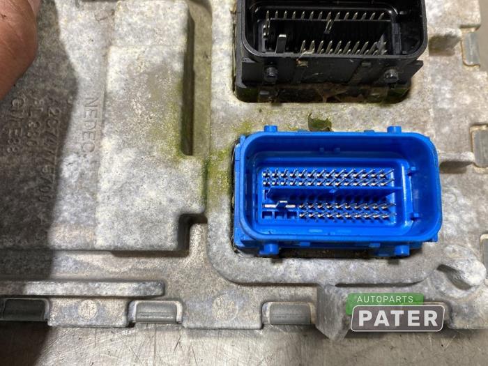 Dator, motorstyrning från en Opel Astra K Sports Tourer 1.2 Turbo 12V 2020