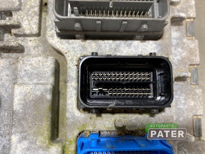 Dator, motorstyrning från en Opel Astra K Sports Tourer 1.2 Turbo 12V 2020