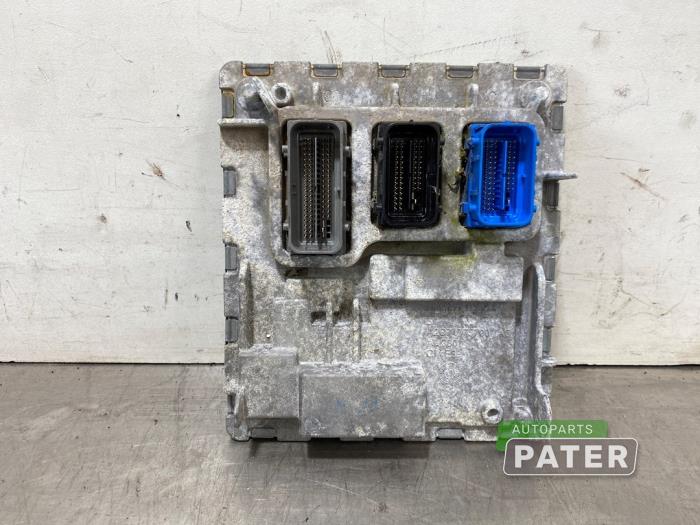 Dator, motorstyrning från en Opel Astra K Sports Tourer 1.2 Turbo 12V 2020