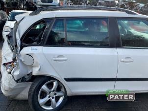 Gebruikte Portier 4Deurs rechts-achter Skoda Fabia II Combi 1.2 TDI 12V Greenline Prijs € 131,25 Margeregeling aangeboden door Autoparts Pater
