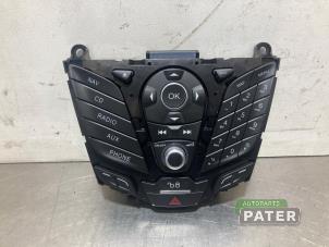 Gebruikte Radiobedienings paneel Ford Fiesta 6 (JA8) 1.0 SCI 12V 80 Prijs € 36,75 Margeregeling aangeboden door Autoparts Pater