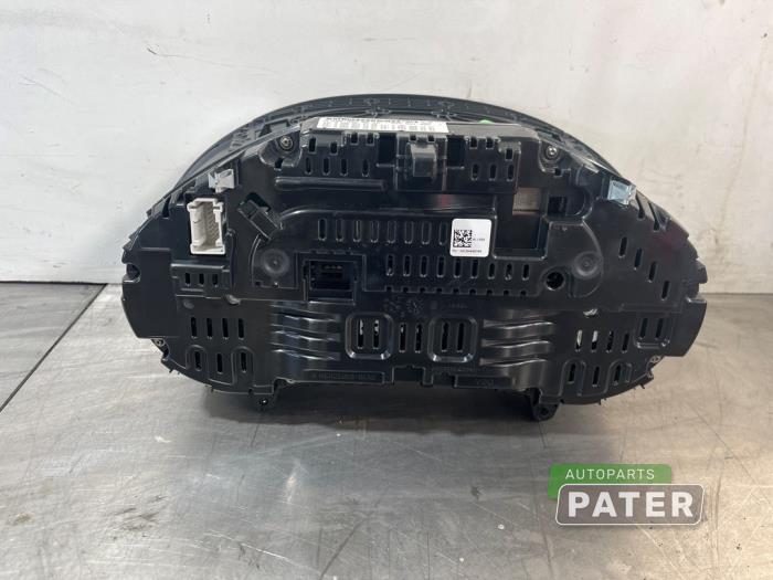 Vägmätare KM från en Mercedes-Benz C (W205) C-250 2.2 CDI 16V BlueTEC, C-250d 2014