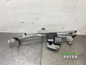 Gebruikte Ruitenwismotor + Mechaniek Polestar Polestar 2 78kWh Long Range Dual Motor Prijs € 210,00 Margeregeling aangeboden door Autoparts Pater