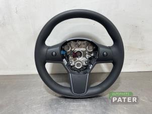 Begagnade Ratt Tesla Model Y (5YJY) RWD Pris € 294,00 Marginaltabell erbjuds av Autoparts Pater