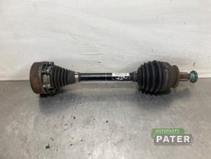 Begagnade Drivaxel, vänster fram Volkswagen Polo V (6R) 1.2 TDI 12V BlueMotion Pris € 26,25 Marginaltabell erbjuds av Autoparts Pater