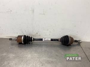 Begagnade Drivaxel, vänster fram Peugeot 208 II (UB/UH/UP) 1.2 Vti 12V PureTech 75 Pris € 99,75 Marginaltabell erbjuds av Autoparts Pater