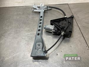 Begagnade Fönstermekanism, 4-dörrars, vänster fram Peugeot 108 1.0 12V VVT-i Pris € 26,25 Marginaltabell erbjuds av Autoparts Pater