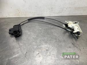 Gebruikte Deurslot Mechaniek 4Deurs rechts-achter Tesla Model X 75D Prijs € 52,50 Margeregeling aangeboden door Autoparts Pater