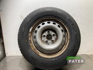 Używane Obrecz + Opona Mercedes eVito Tourer (447.7) 41 kWh Cena € 95,29 Z VAT oferowane przez Autoparts Pater