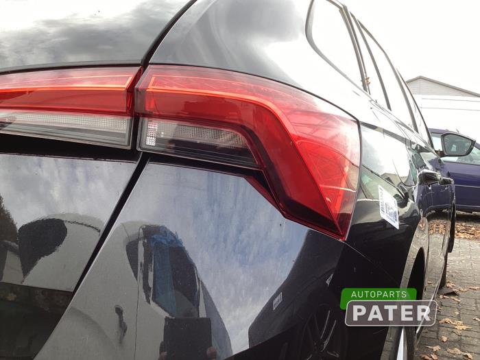Baklykta, höger från en Skoda Scala 1.0 TSI 115 2021