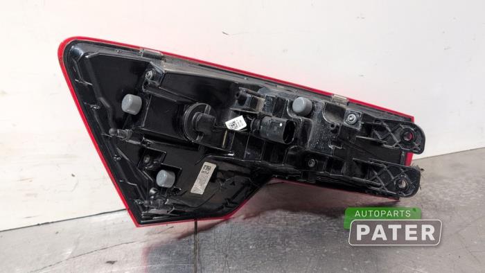 Baklykta, höger från en Skoda Scala 1.0 TSI 115 2021