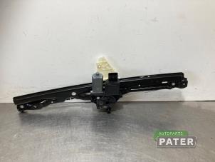 Begagnade Fönstermekanism, 2-dörrars, höger fram Citroen Jumpy ë-Jumpy Pris € 63,53 Inklusive moms erbjuds av Autoparts Pater