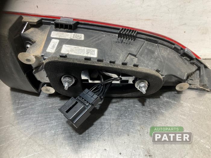 Baklykta, höger från en Skoda Scala 1.0 TSI 115 2021