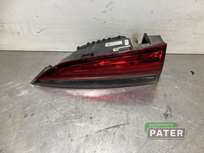 Baklykta, höger från en Skoda Scala 1.0 TSI 115 2021