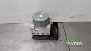 Używane Pompa ABS Peugeot 2008 (UD/UK/UR/US/UX) 1.2 VTi 12V PureTech 100 Cena € 131,25 Procedura marży oferowane przez Autoparts Pater