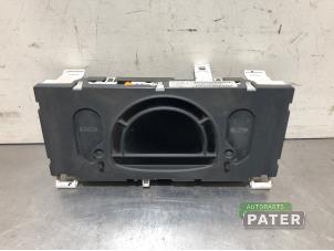 Używane Licznik kilometrów KM Renault Modus/Grand Modus (JP) 1.2 16V Eco Cena € 42,00 Procedura marży oferowane przez Autoparts Pater