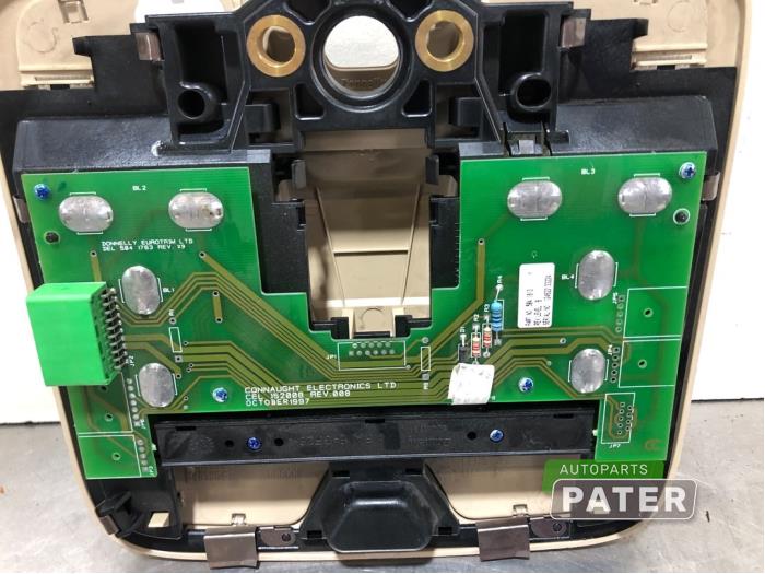 Innerbelysning, fram från en Volvo V70 (SW) 2.4 20V 170 2001