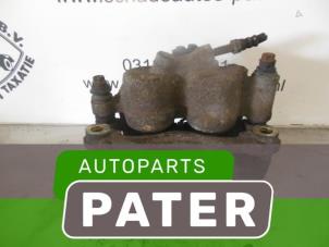 Begagnade Främre bromsok, vänster Mercedes Sprinter 4t (904) 416 CDI 20V Pris € 19,06 Inklusive moms erbjuds av Autoparts Pater