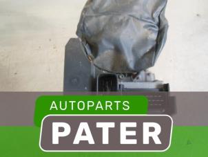 Begagnade ABS-pump Peugeot 306 (7A/C/S) 1.9 D,XND,XAD,XRAD Pris € 26,25 Marginaltabell erbjuds av Autoparts Pater