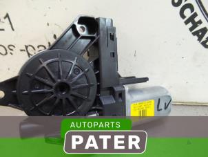 Gebruikte Motor portierruit Volvo V60 I (FW/GW) 1.6 T3 16V Prijs € 10,50 Margeregeling aangeboden door Autoparts Pater