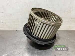 Begagnade Fläktmotor för uppvärmning och ventilation Jaguar S-type (X200) 3.0 V6 24V Pris € 15,75 Marginaltabell erbjuds av Autoparts Pater