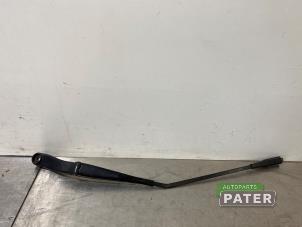 Begagnade Främre torkararm Mercedes B (W245) 2.0 B-180 CDI 16V Pris € 10,50 Marginaltabell erbjuds av Autoparts Pater